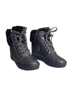 Guess Dustyn Faux Fur Hidden Wedge Sneaker Ankle Boots Size 6.5